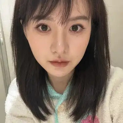 黄怡华